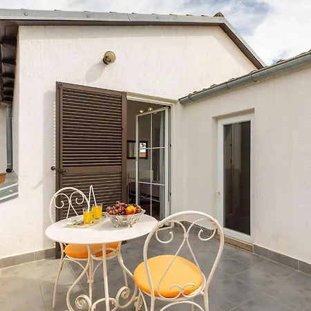 Holiday home Basic Nova Vas (Porec)