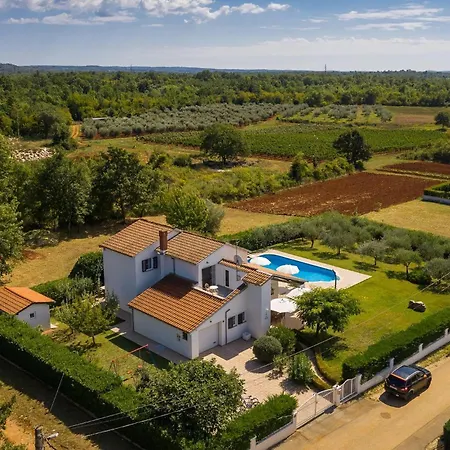 Basic * Nova Vas (Porec)