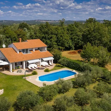 Basic Будинок відпочинку Nova Vas (Porec)