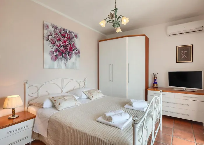 Feriehus Basic Nova Vas (Porec)