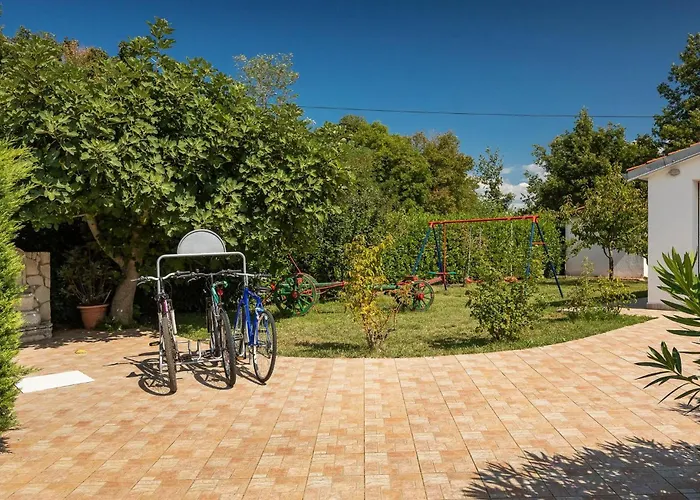 Basic Feriehus Nova Vas (Porec)