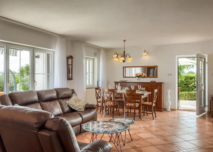 Basic * Нова-Вас